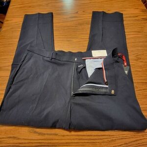 Tommy Hilfiger 42w 32l flex tailored to move